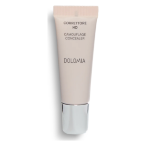 Korektor in einem schlanken, rosa-tönigen Tubus mit silbernem Verschluss, beschriftet mit "CORRETTORE HD CAMOUFLAGE CONCEALER DOLOMIA".