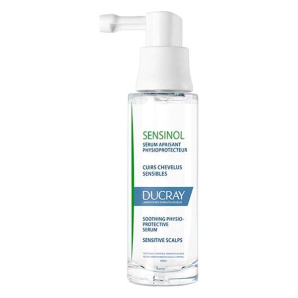 Durchsichtiger Flakon mit Pumpverschluss, der ein beruhigendes Serum für empfindliche Kopfhaut enthält.