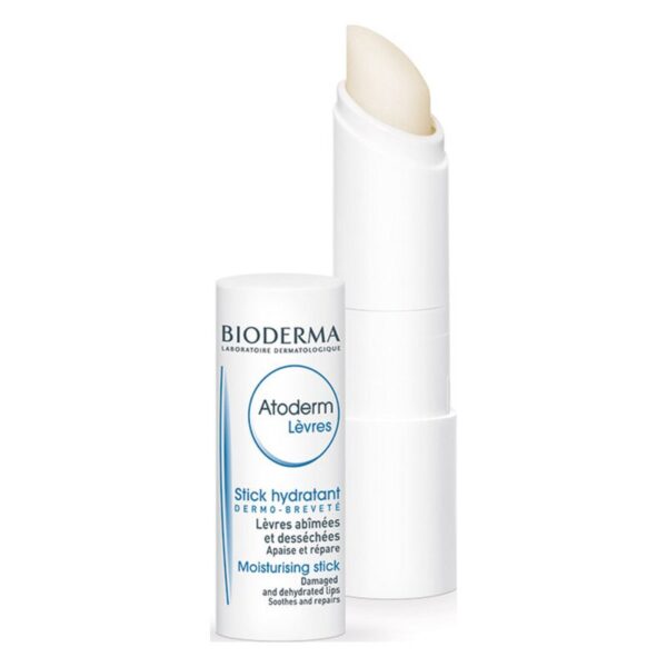 Pflegender Lippenbalsam in einem weißen Stick mit blauer Beschriftung zur Reparatur trockener Lippen.