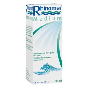 Verpackung von Rhinomer Medium, einer Nasenspülung mit steriler, isotonischer Meerwasserlösung in der Größe 135 ml.
