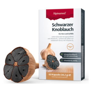 Verpackung von schwarzem Knoblauchextrakt mit einer halben Knoblauchknolle daneben, die schwarze Zehen zeigt.