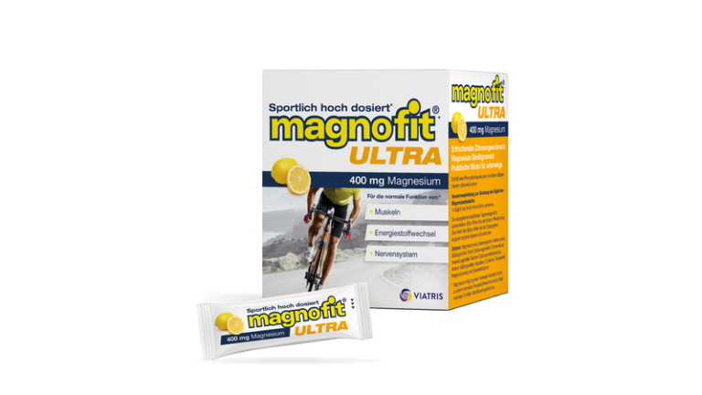 Verpackung von magnofit ULTRA mit Zitronengeschmack und einem Stick für Magnesiumaufnahme während sportlicher Aktivitäten.